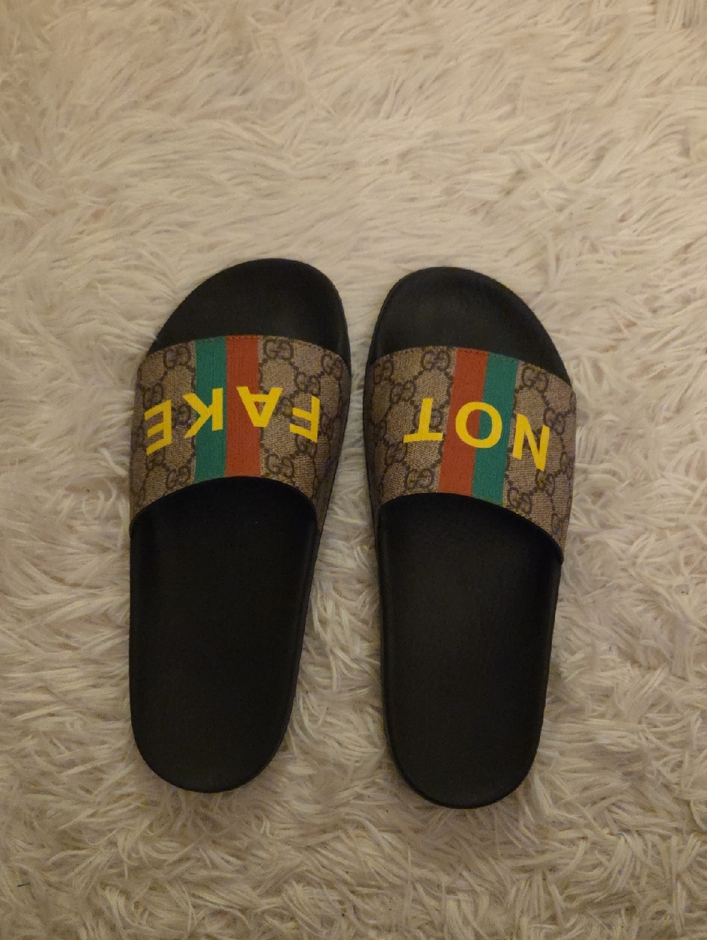 Gucci Supreme Slides